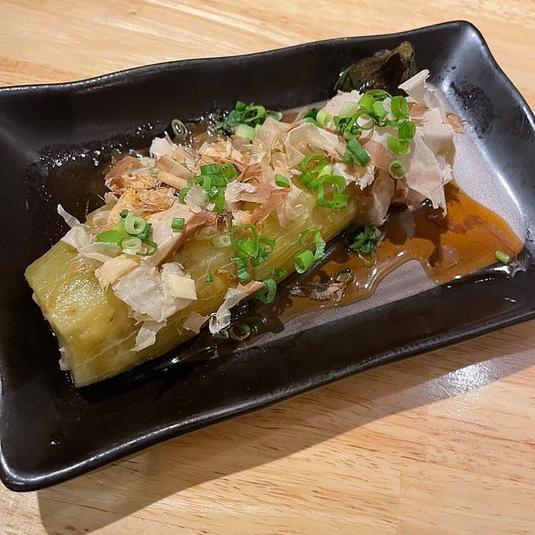 はれ晴れメニュー️『冷ナス自家製梅ポン酢がけ』になります夏野菜のナスに梅ポン酢をかけて暑い夏にピッタリお酒と相性抜群です是非ご来店お待ちしてます‍♀️#冷ナス #梅ポン酢 #自家製 #川崎 #川崎グルメ #はれ晴れ #はれ晴れ東口本店 #はれ晴れ碧 #はれ晴れ横浜 #居酒屋 #川崎居酒屋 #おでん #地鶏 #庭先地鶏 #おでん鍋 #日本酒好きな人と繋がりたい #日本酒女子 #焼酎 #焼酎すきの人と繋がりたい #美味しい #美味しいもの好きな人と繋がりたい #サワー #fffで繋がろう #ffff #いいね返し #いいねした人全員フォローする #follow - from Instagram